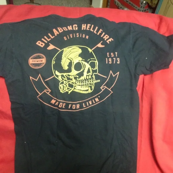 Billabong hellfire tshirt - Picture 2 of 2